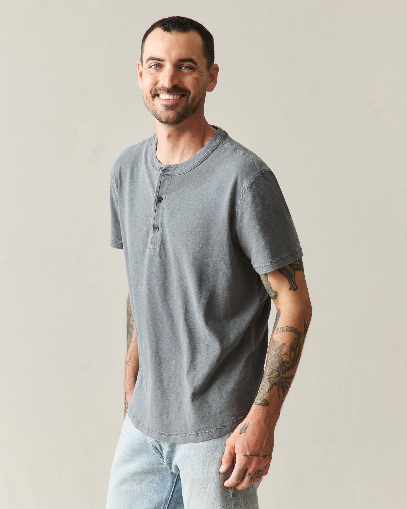 Men's Broken-In Premium Slub Henley - Vintage Poppyseed